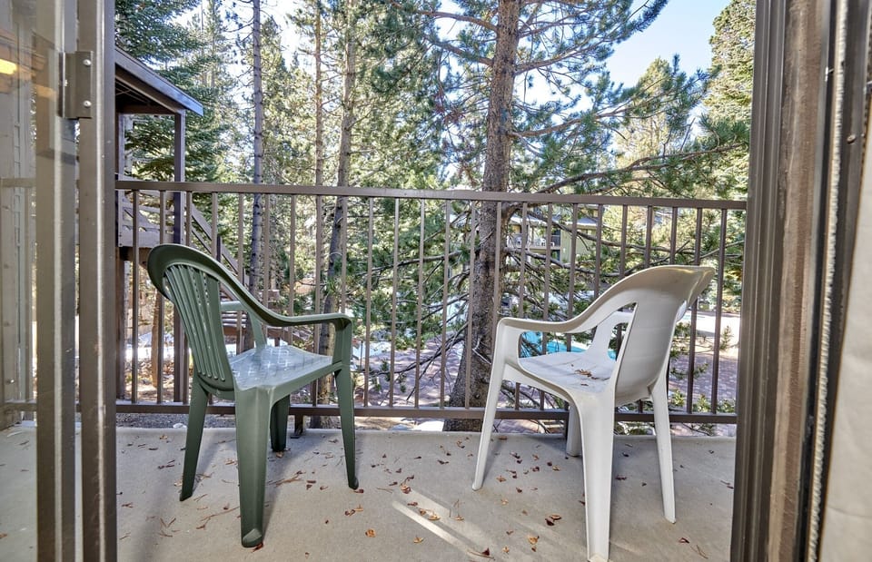 Chair,Furniture,Balcony,Patio,Porch