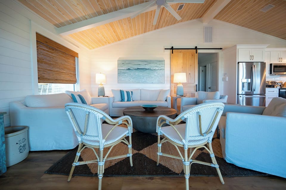 Living, Hall Towards Bedrooms