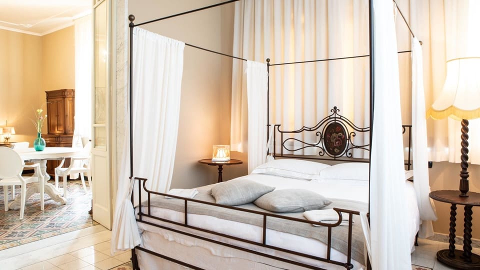 Suite, Garden View | 1 bedroom, Frette Italian sheets, premium bedding, Select Comfort beds