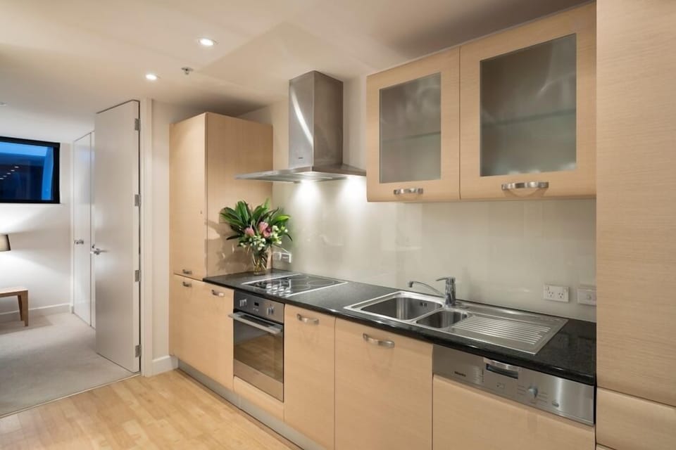 Full Kitchen Facilities with Microwave & Dishwasher