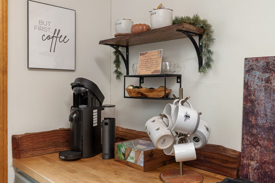 Guest Review: “Stocking it with about 50 different coffees and teas, and every type of coffee maker, was icing on the cake!”