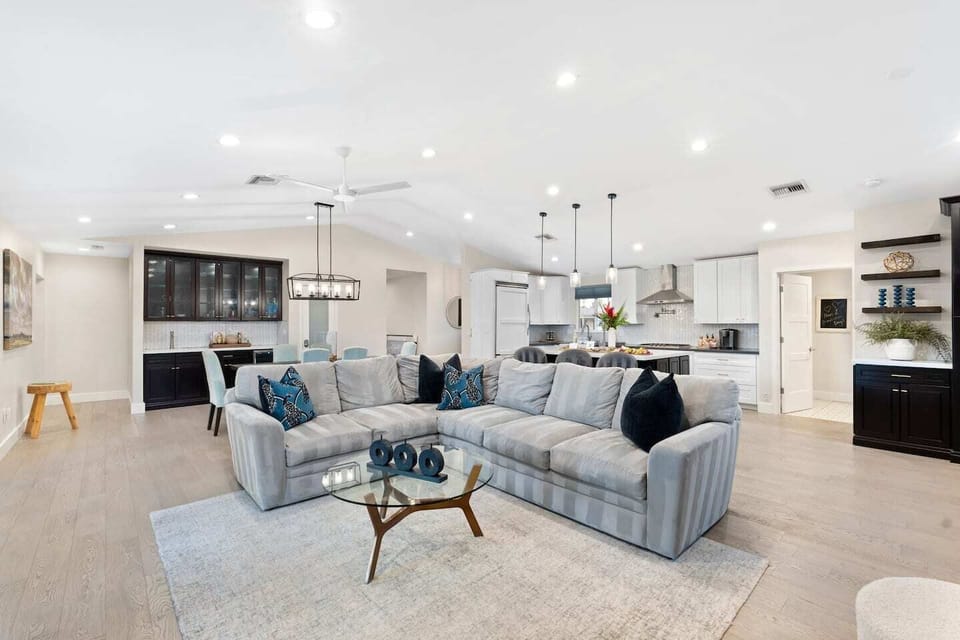 "The house is spacious and comfortable, terrific location, right in the heart of Arcadia."