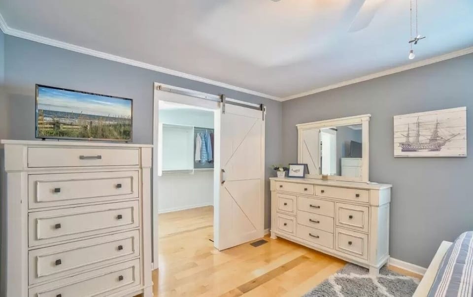 Primary Bedroom with closet