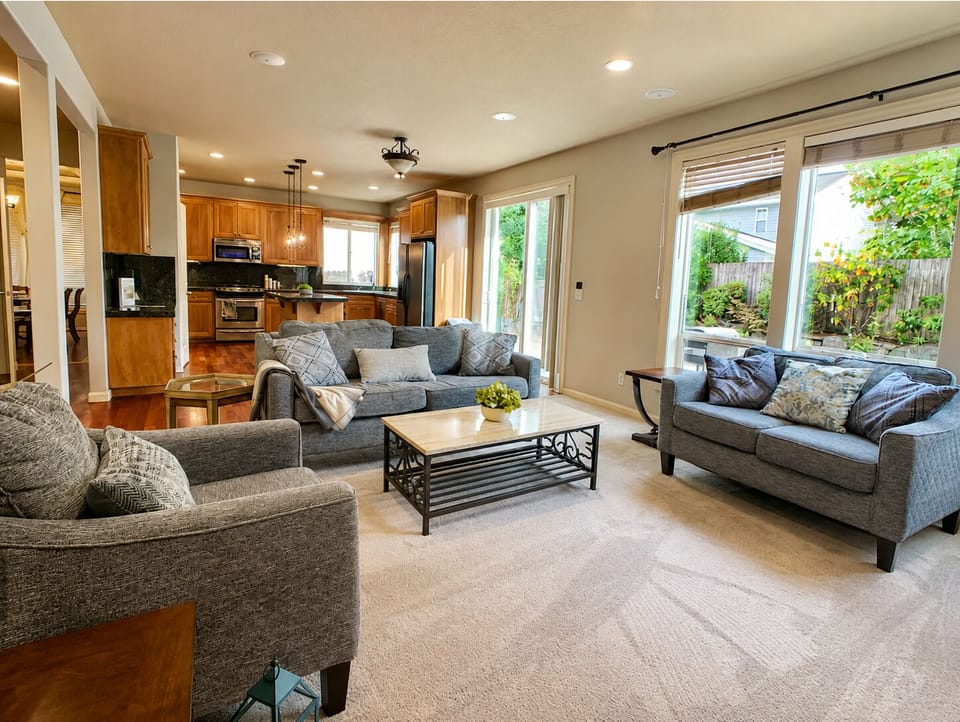 Open-concept living makes it easy to stay connected with everyone.
