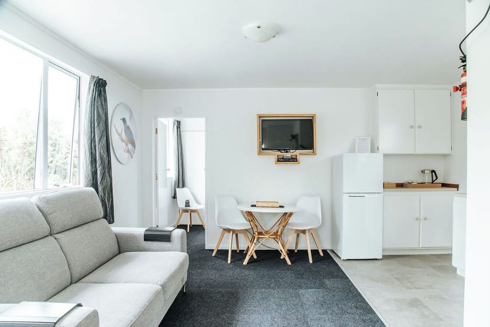 Open plan Lounge/Kitchen