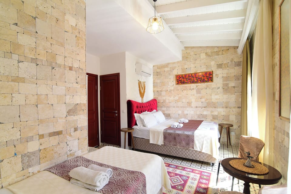 Deluxe Triple Room, City View | Minibar, iron/ironing board (on request), WiFi (free), bed sheets