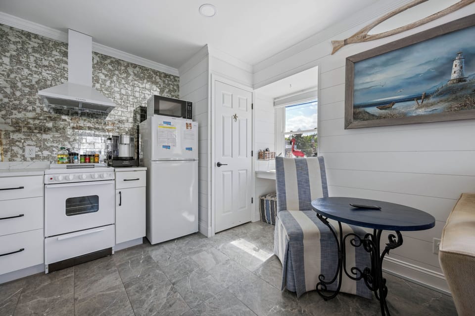 Kitchen area