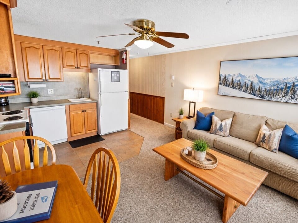 Mountain Lodge 266 is your snowshoe home away from home!