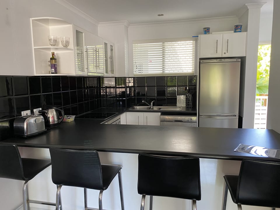 Breakfast bar with seating for four