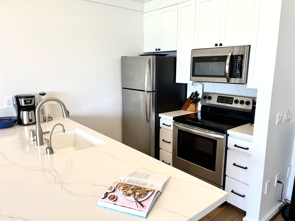 Traditional coffee maker, Keurig, and French Press - you choose! 