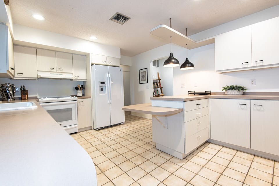 Plenty of counter space in this kitchen