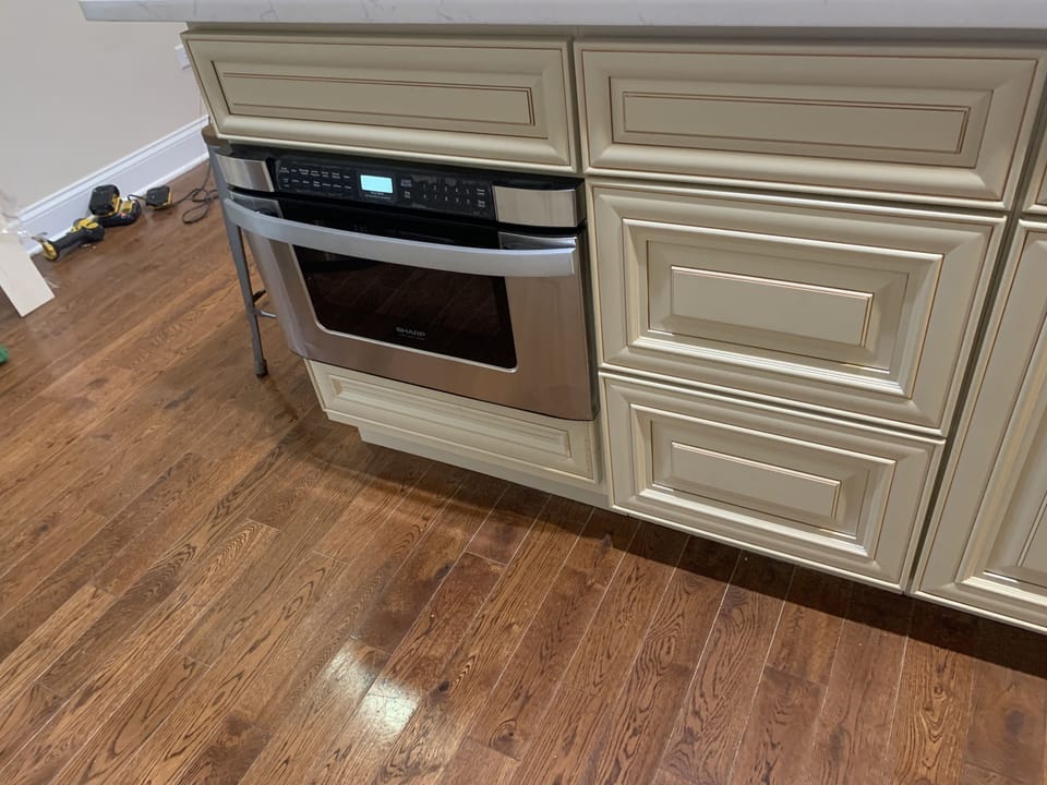 Microwave - use buttons to open
