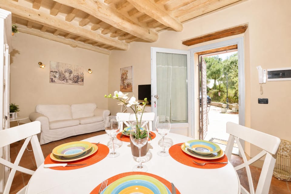 Standard Apartment, 2 Bedrooms, Microwave, Mountainside (Ginepro Grillo) | Dining