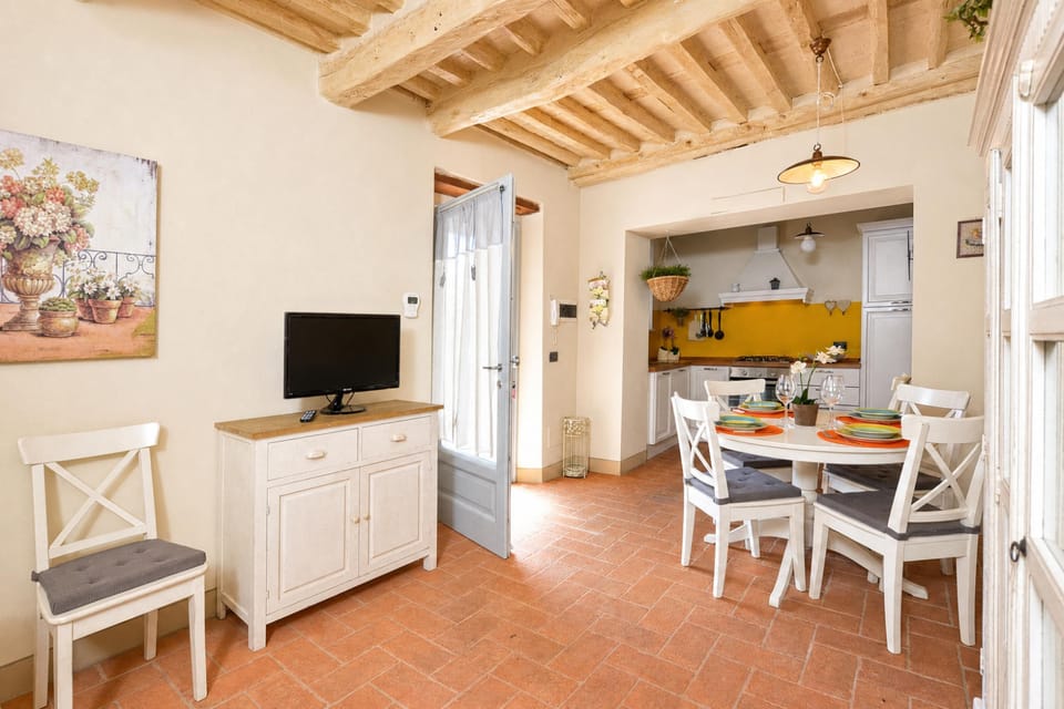 Standard Apartment, 2 Bedrooms, Microwave, Mountainside (Ginepro Grillo) | Dining