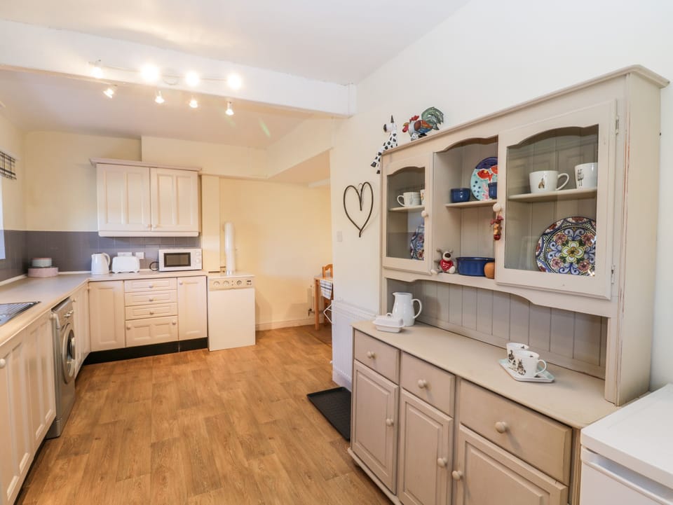 Cottage | Interior