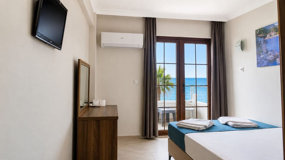 WiFi (free), bed sheets