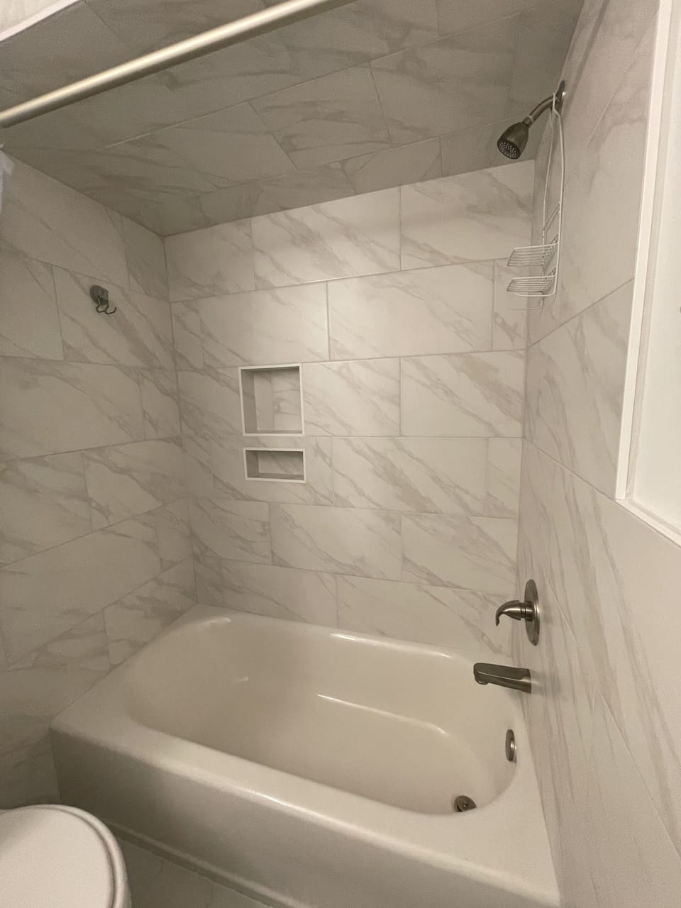 Nicely remodeled 2nd bathroom!