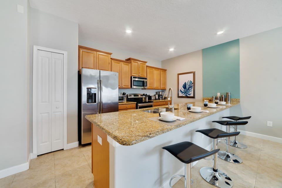 Fully equipped kitchen with a counter-top