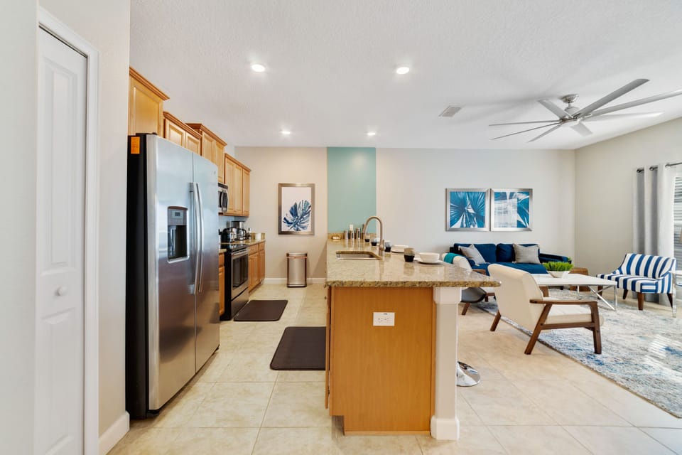 Fully equipped kitchen with a counter-top