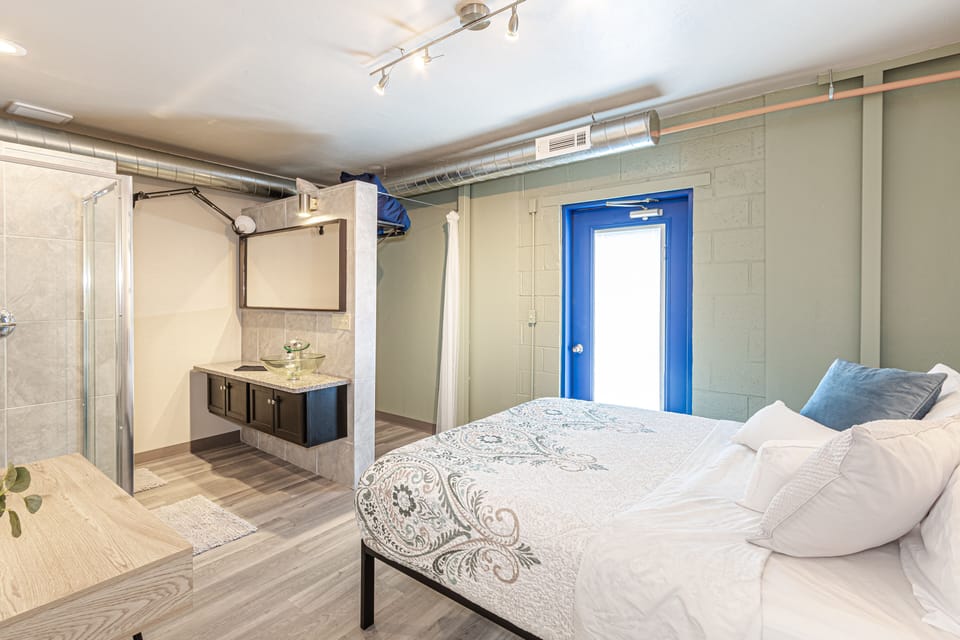 Open concept for upstairs bedrooms/bathrooms.