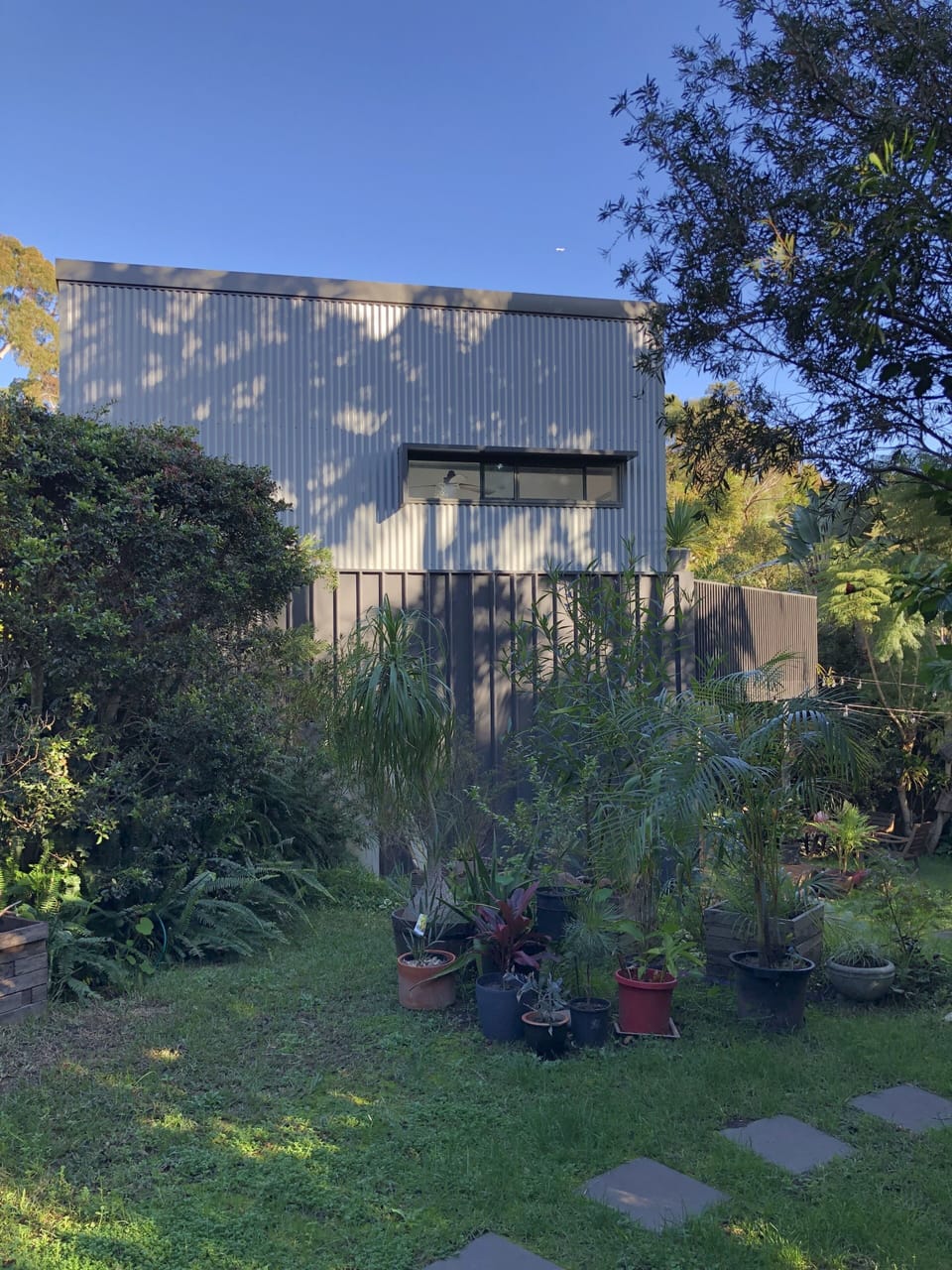 Walk through to the Garden Studio from the gate