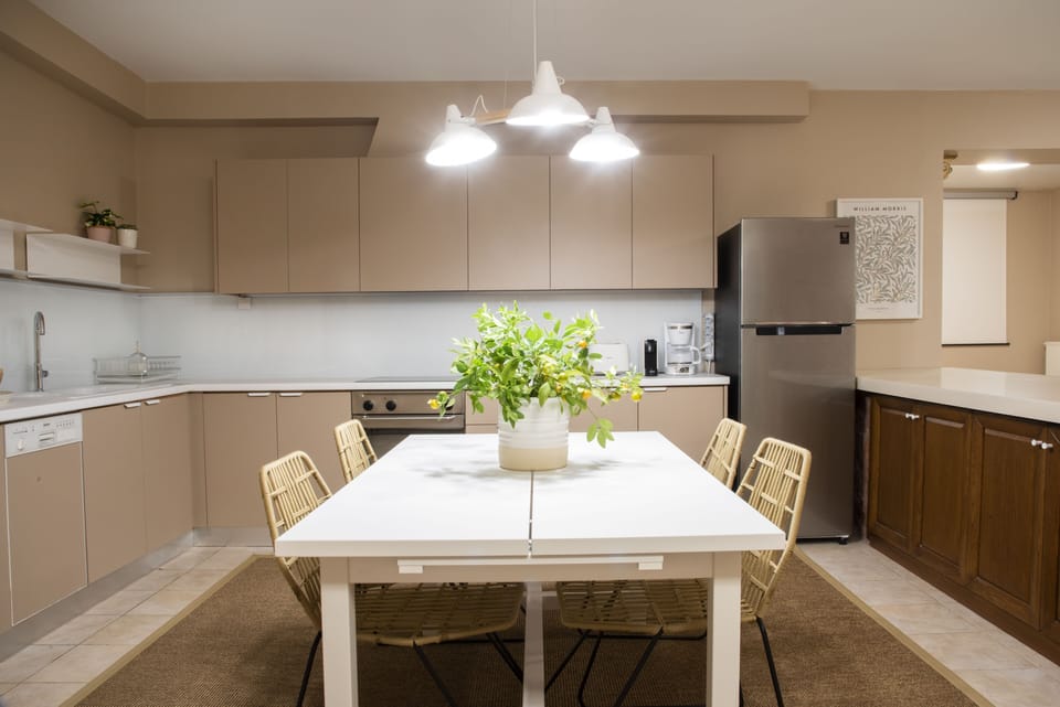 Superior Villa, 5 Bedrooms, Sea View | Private kitchen | Full-size fridge, microwave, oven, stovetop