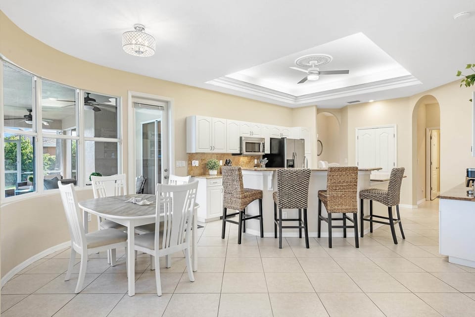 Breakfast Area (2)