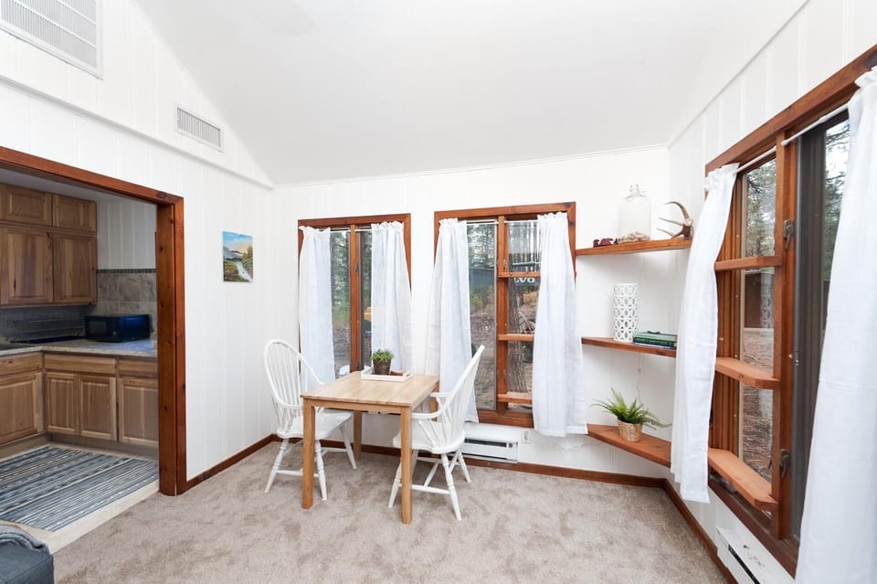 Dining nook