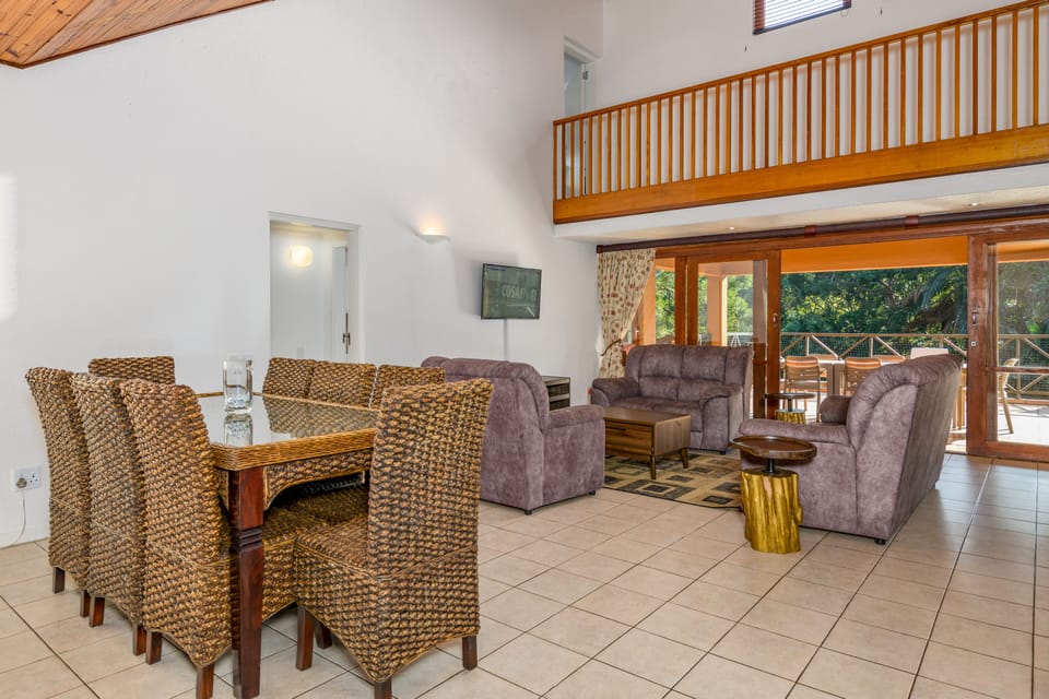 Classic Villa | Living area | Flat-screen TV, table tennis
