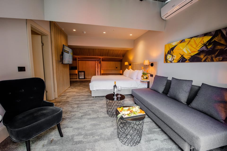 Superior Double Room | Egyptian cotton sheets, premium bedding, minibar, soundproofing