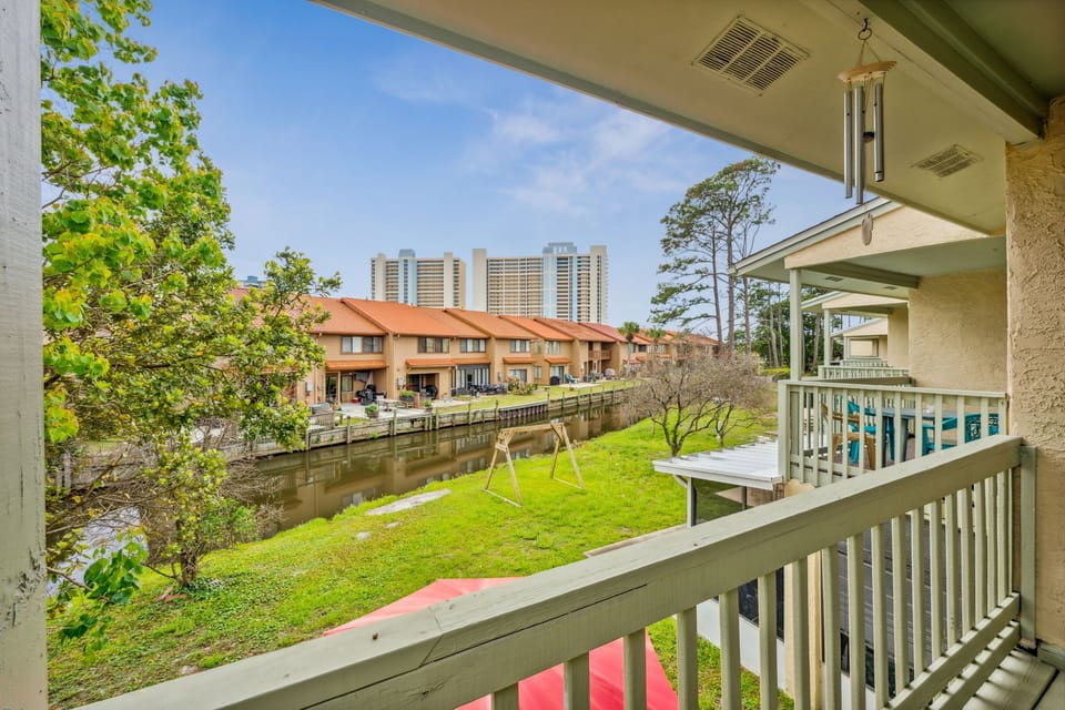 Master Bedroom Balcony