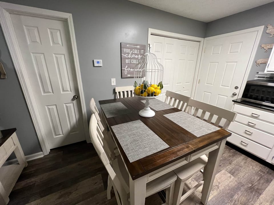 A dining table that seats 6 for everyone to enjoy a meal together!