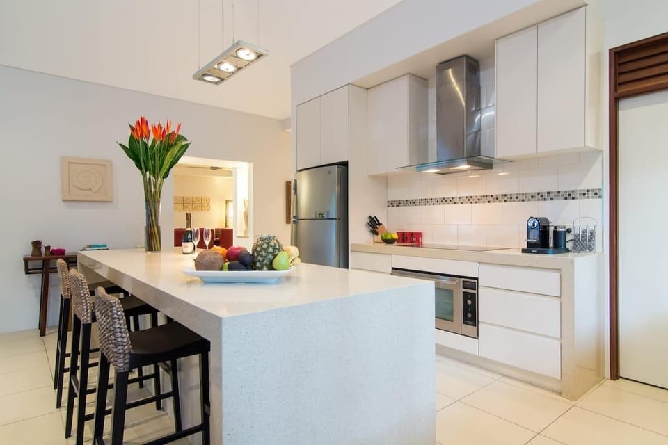 Sisanya - Luxury Holiday House in Port Douglas
Fully equipped kitchen