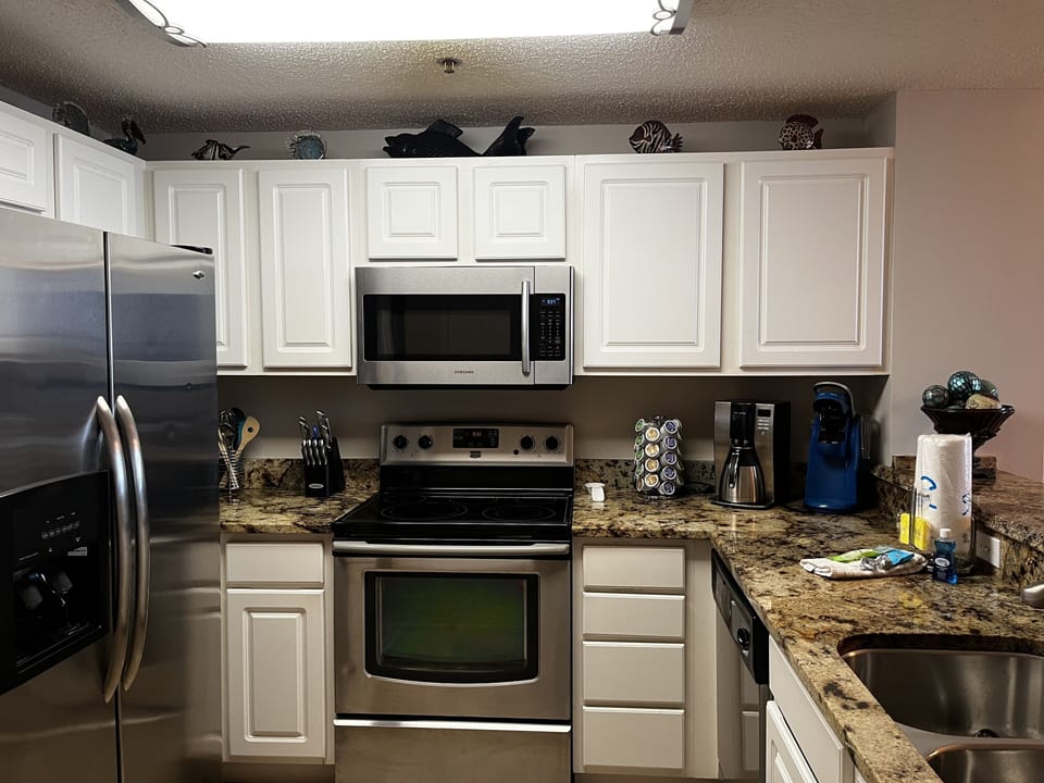 Fully equipped kitchen