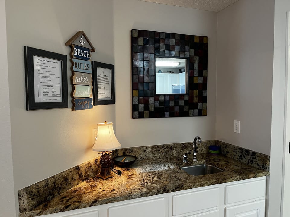 Bar sink-extra nook