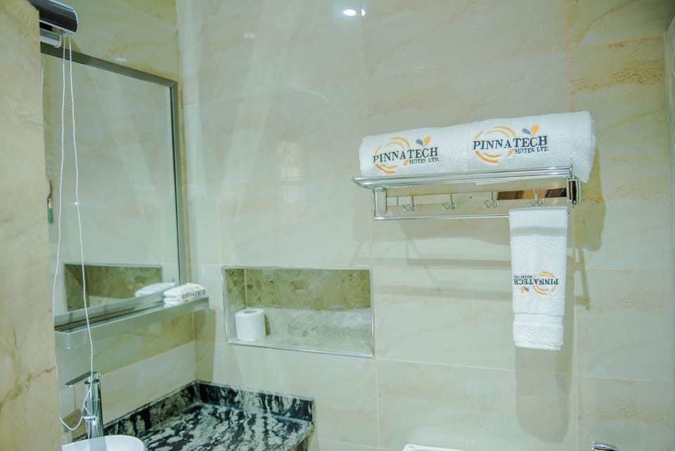 Shower, towels