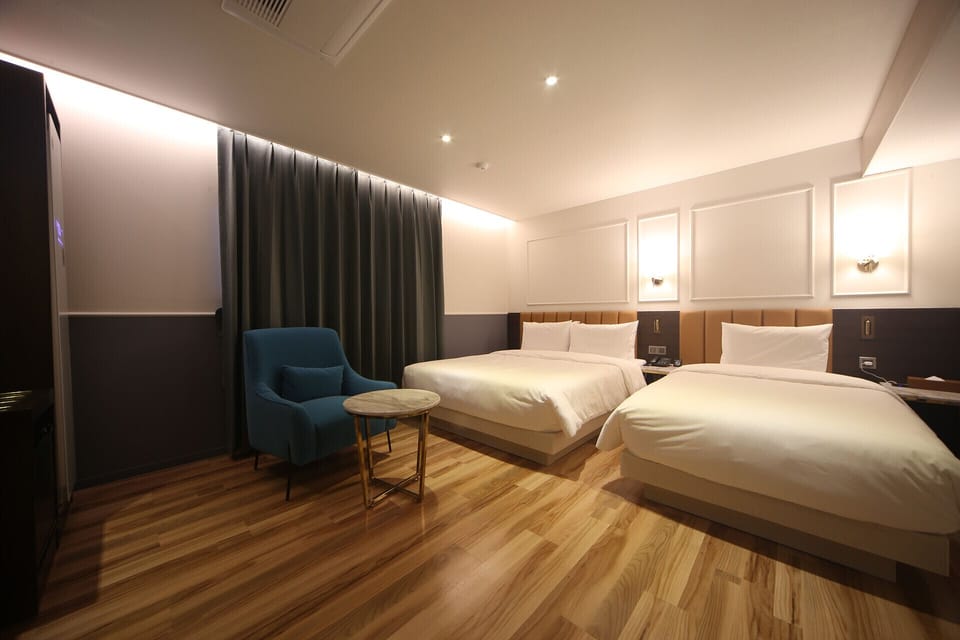 Superior Twin Room (With Styler) | Blackout drapes, iron/ironing board (on request), WiFi (free)