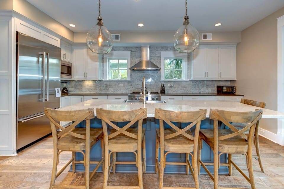 Gourmet kitchen