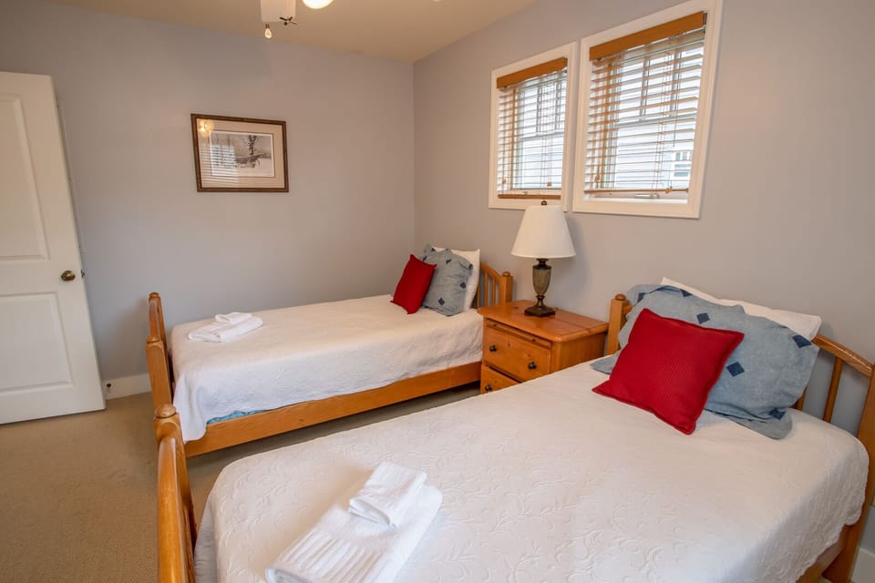 Two Twin Bedroom