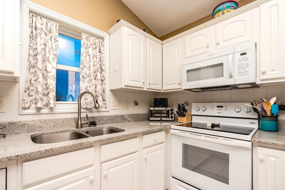 Kitchen II