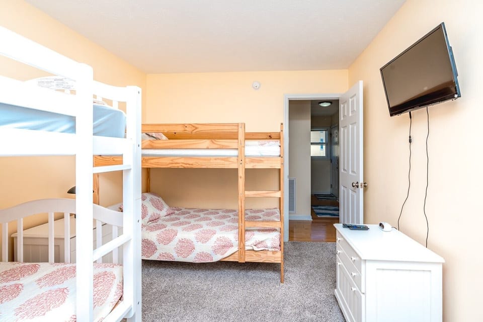 1st Floor 2 Twin Over Twin Bunk Bedroom II