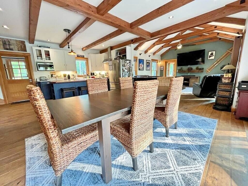 Dining area w/extendable table and additional chairs for dinners with the entire family.