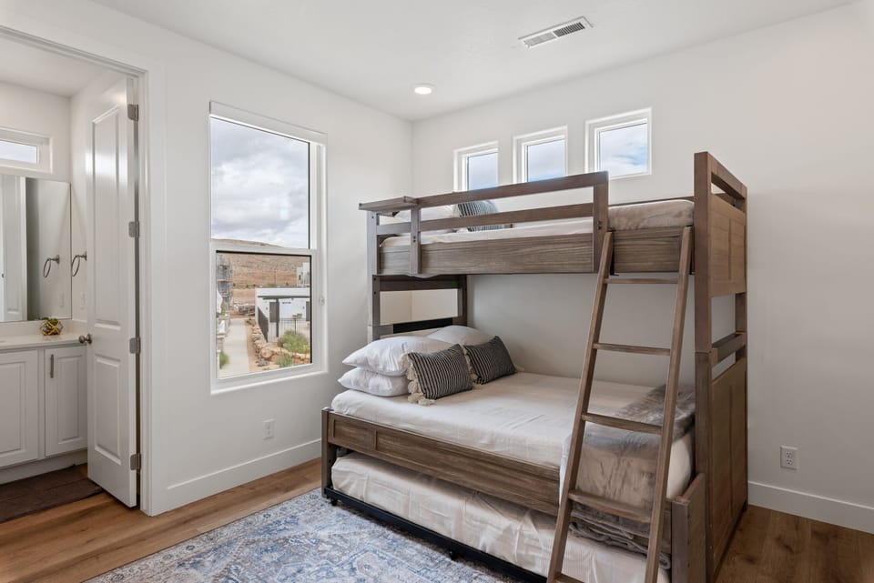Master Bedroom 5