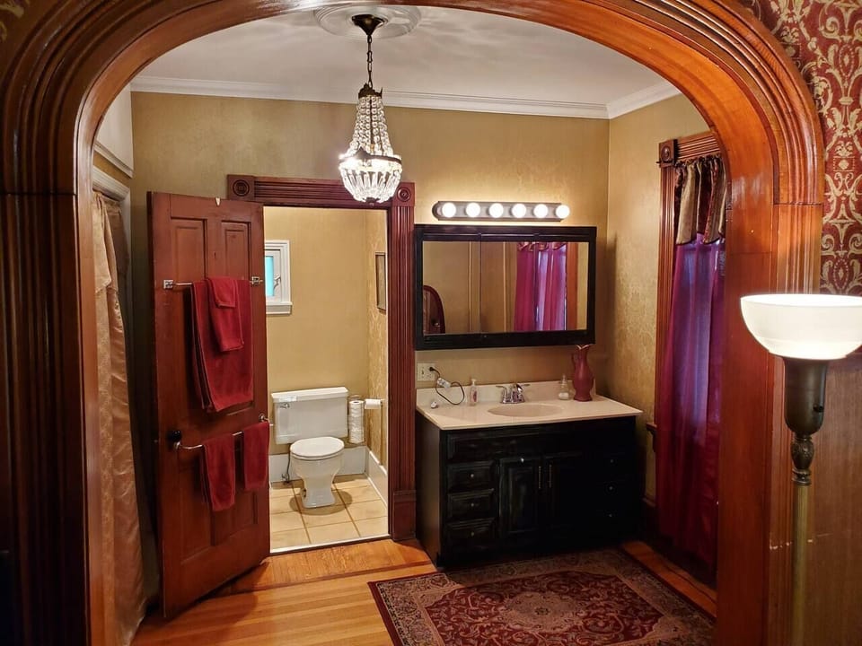 Wine Suite - Bathroom and Dressing Area