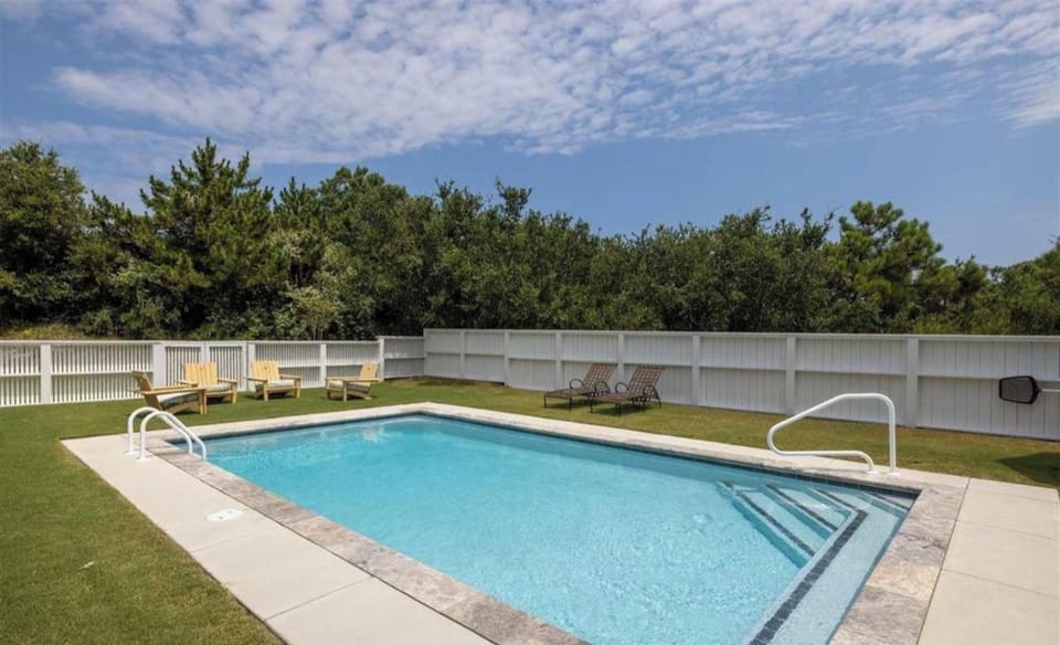 Salt water pool
