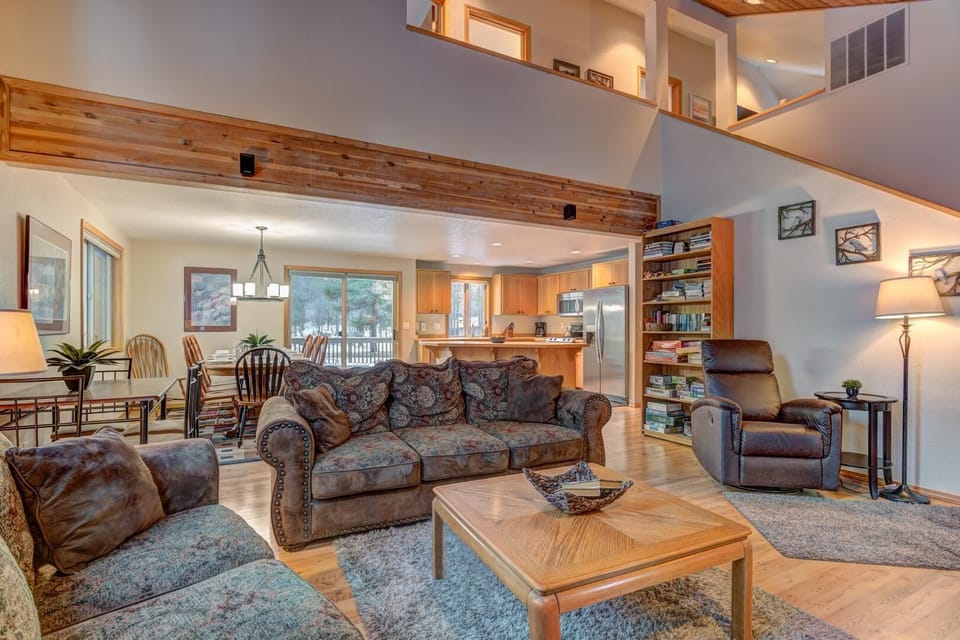 House, Multiple Beds (Ashwood - Unit 1) | Living area