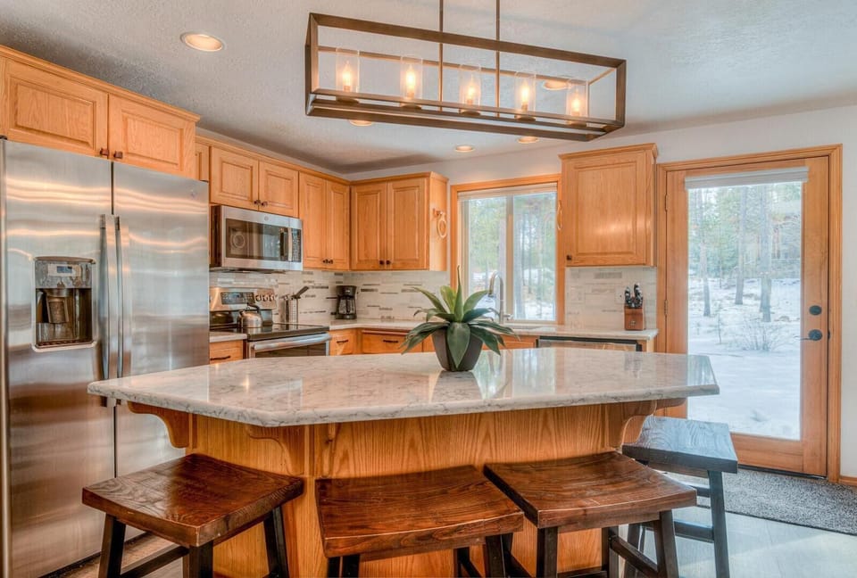House, Multiple Beds (Lassen - Unit 3) | Private kitchen | Toaster, highchair, blender, mixer