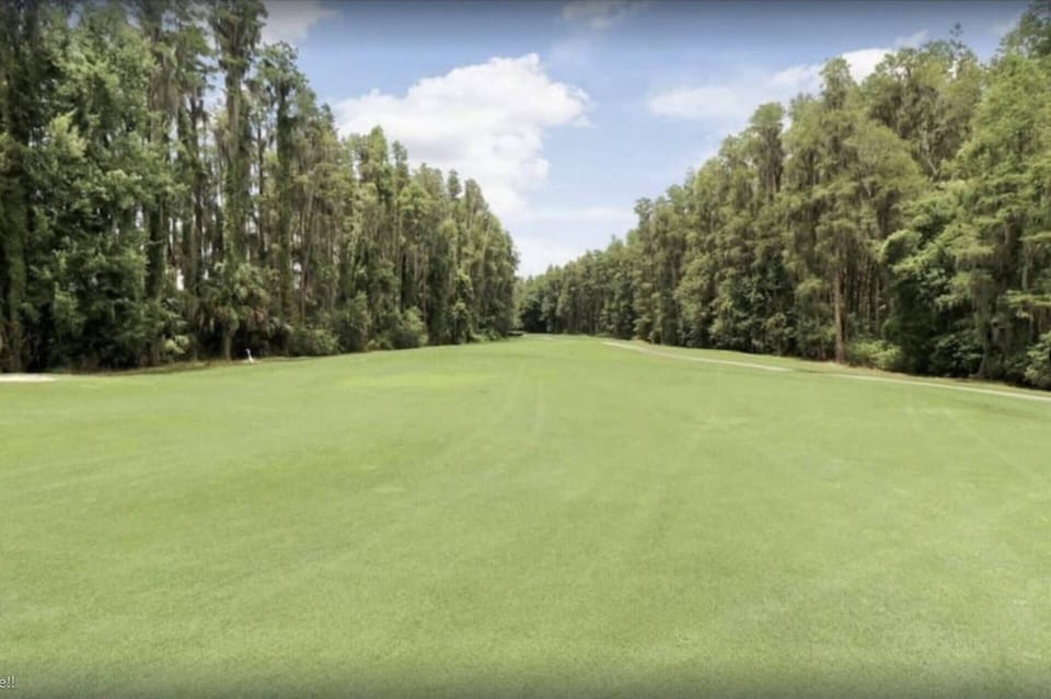 Gorgeous manicured golf course!