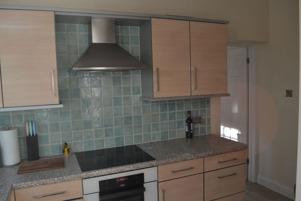 Comfort Cottage, Private Bathroom, Courtyard View | Shared kitchen