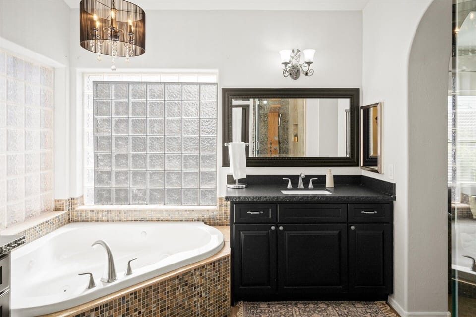 Master Bath 3